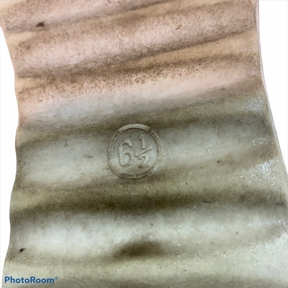 Universal Threads Lilian Leopard print sneakers - Picture 9 of 10